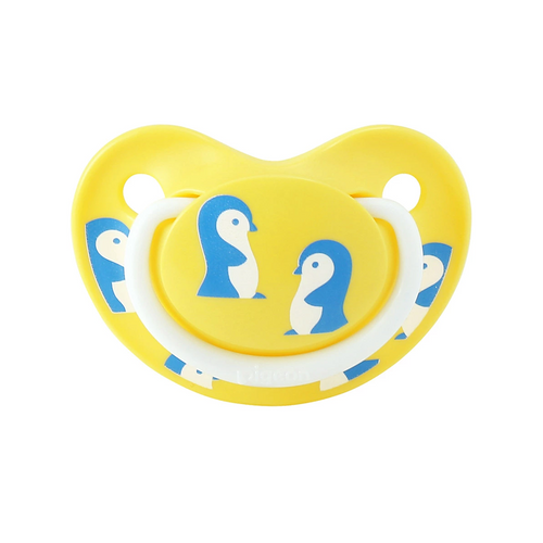 Pigeon Pacifier Fun 3-6/M Penguin Pattern - The Pigeon Pacifier Fun (3–6 months, Penguin Pattern) is designed to gently soothe babies while supporting healthy oral development.