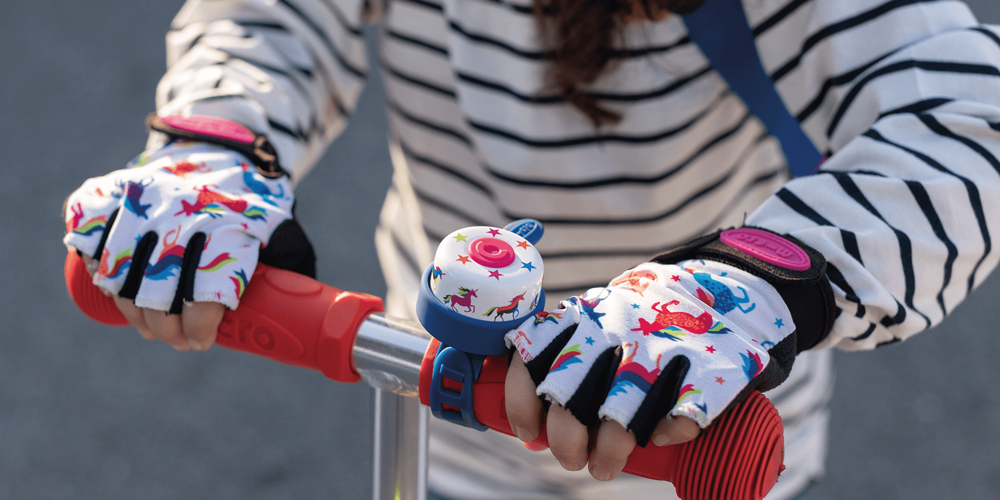 MICRO Scooter Gloves Doodle Dot -Baby Care Shop moved 4ead0a416b9acf04ada5620b36d66932