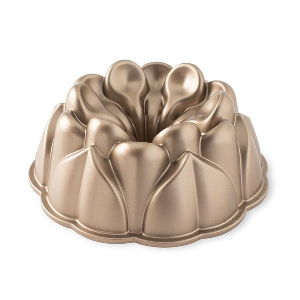 Magnolia Bundt Pan Toffee, 10 Cup The Gourmet Warehouse