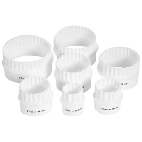 https://cdn11.bigcommerce.com/s-p82jn6co/images/stencil/280x280/products/12452/43432/7446-fox-run-double-sided-round-cutter-set-white-plastic-7-piece__19905.1695495710.jpg?c=2