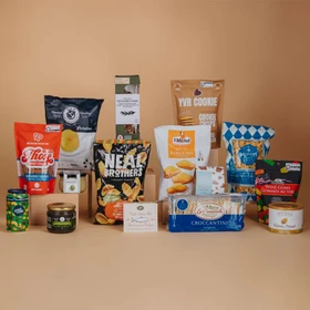 GIFT BOX Gift Basket - Signature Sweet & Salty 