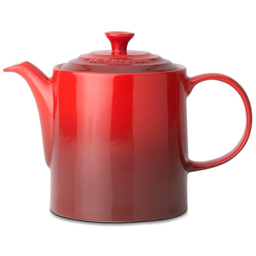 LE CREUSET Cerise Grand Teapot, 1.3L LE CREUSET Cerise Grand Teapot, 1.3L