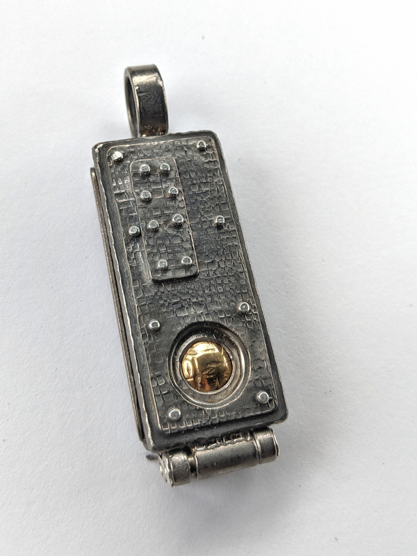 Industrial Locket NL4