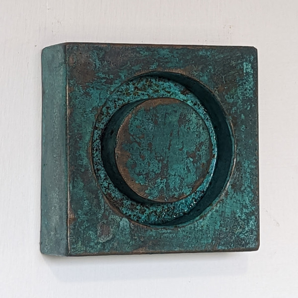 MM -  bronze and bronze circle