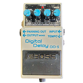 BOSS  DD-5 DIGITAL DELAY