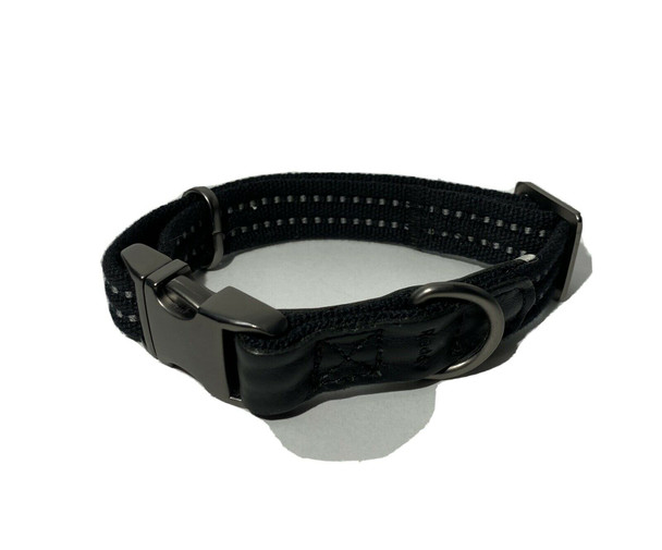 Reddy Black Webbed Dog Collar, Small.