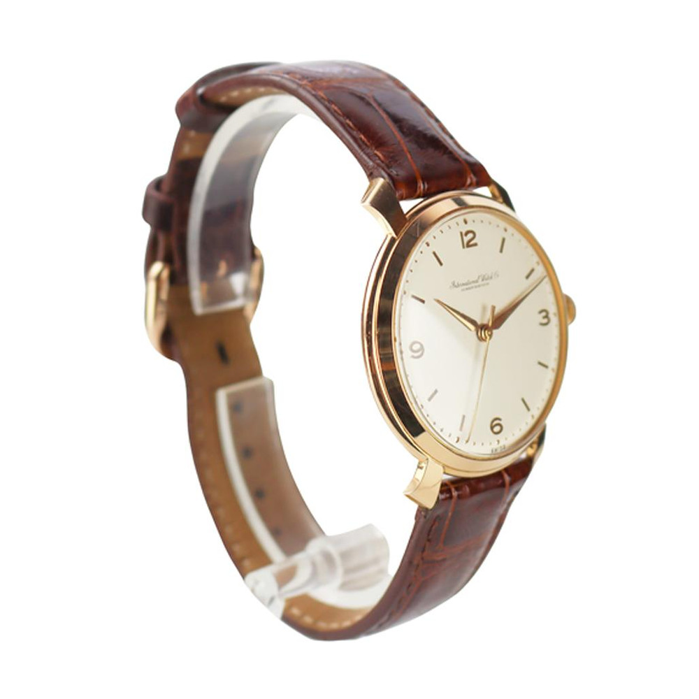 IWC 1940s IWC INTERNATIONAL WATCH Co SCHJAFFHAUSEN 18K GOLD HAND WIND MENs
