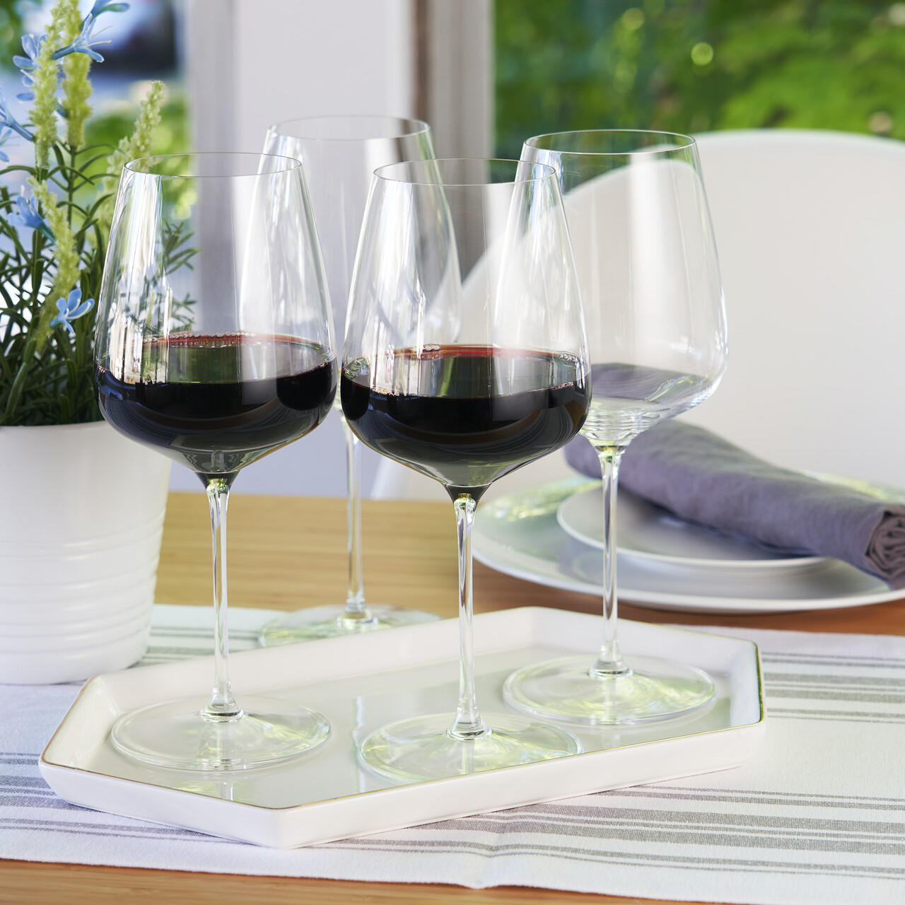 https://cdn11.bigcommerce.com/s-pa7lxgfduc/images/stencil/1280x1280/products/571/2586/marnamaria-purveyors-and-co-spiegelau-willsberger-22.4-oz-bordeaux-glass-set-of-4__55426.1643707167.jpg?c=1