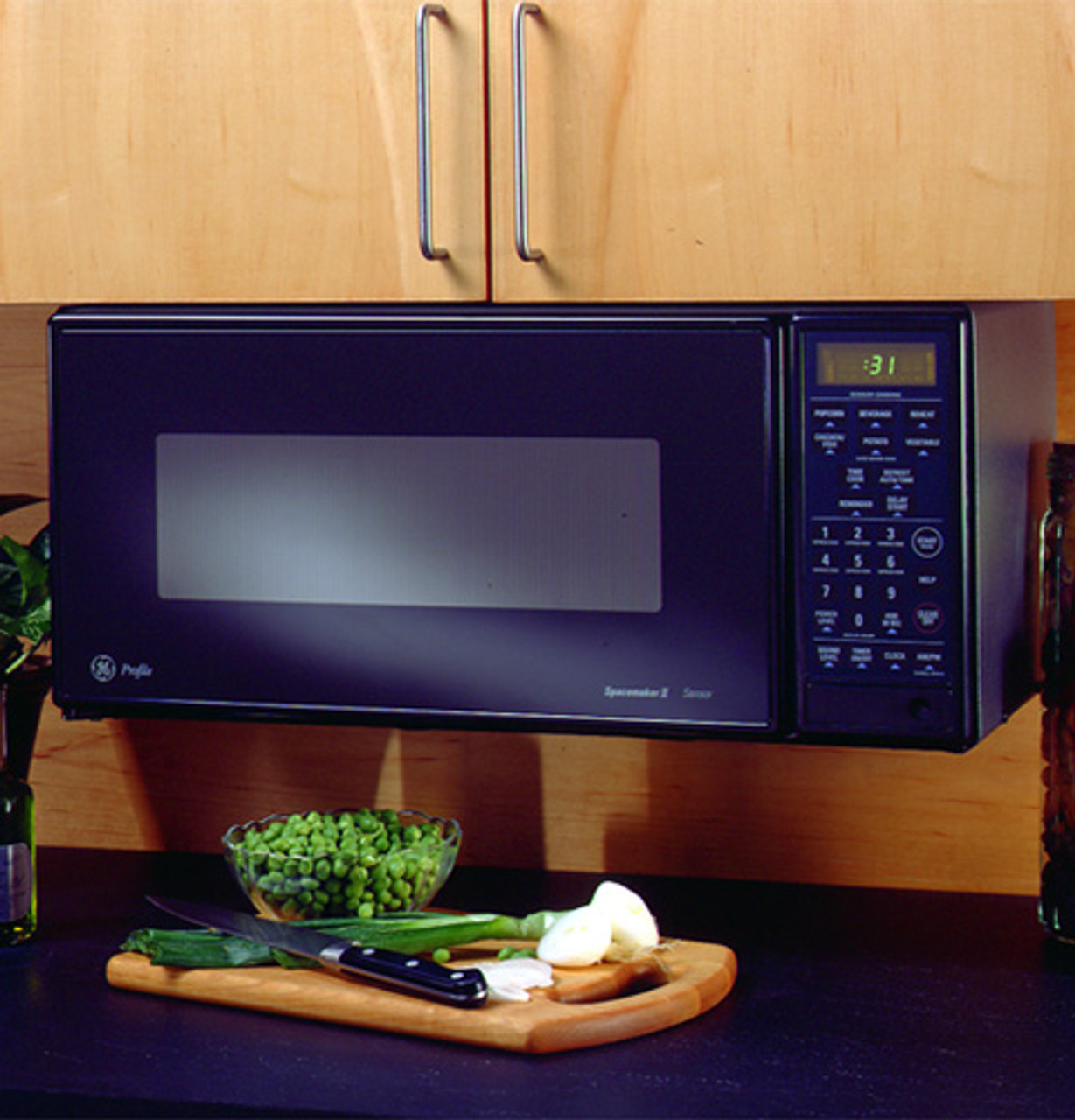 GE Profile Spacemaker II® .9 Cu. Ft. Capacity Microwave Oven JEM31GA