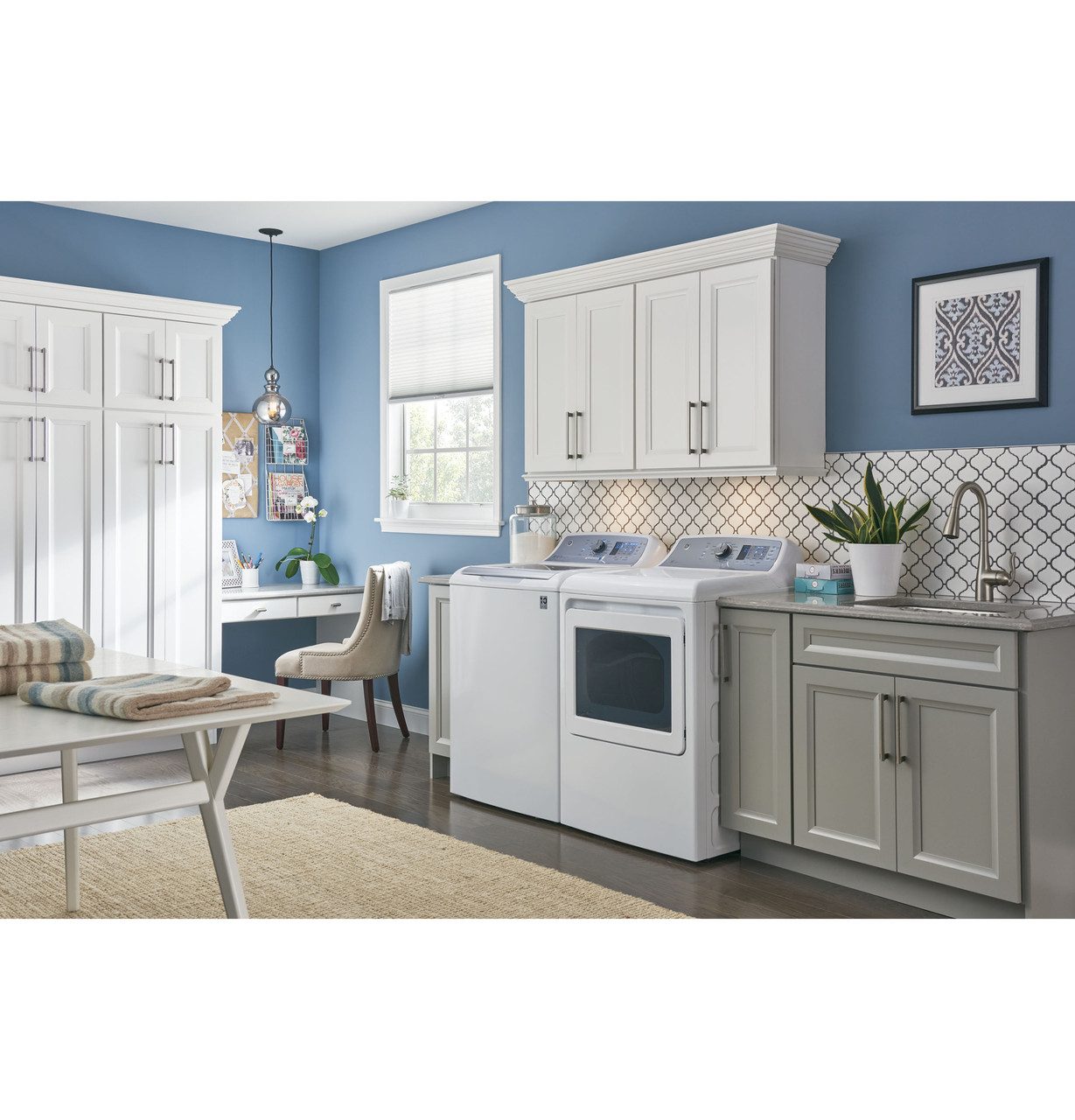 GE 6.1 cu. ft. Capacity Electric Dryer with HE Sensor Dry - Thumbnail 4