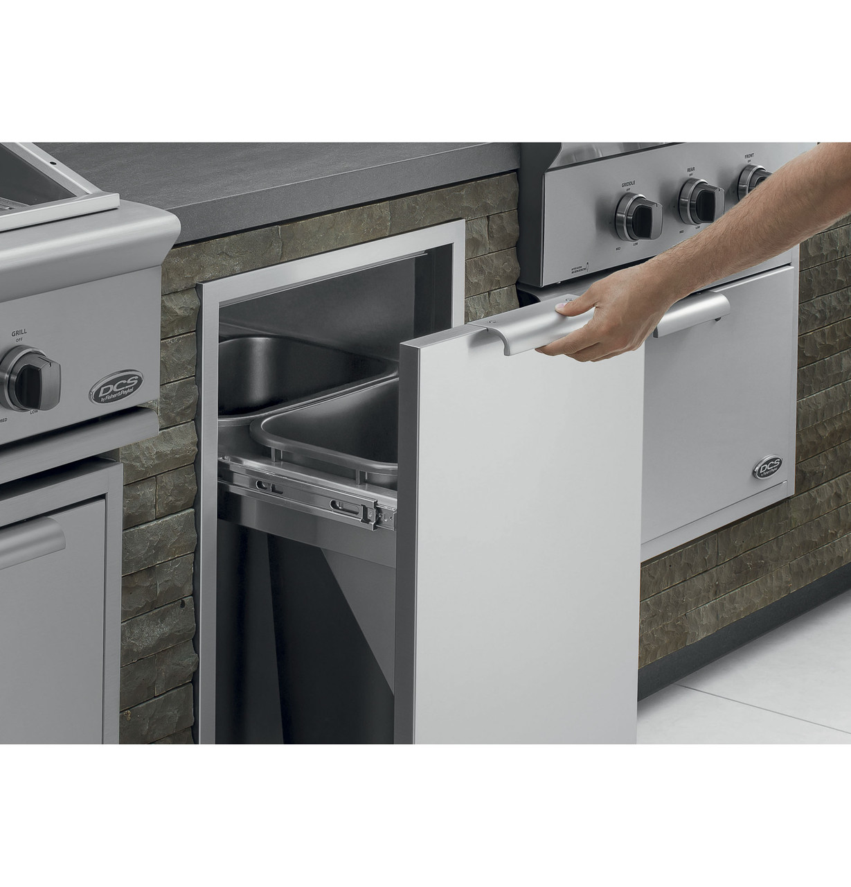 BGC48-BQAR-N BGC48-BQAR-L_Feature_2479_CMYK.jpg