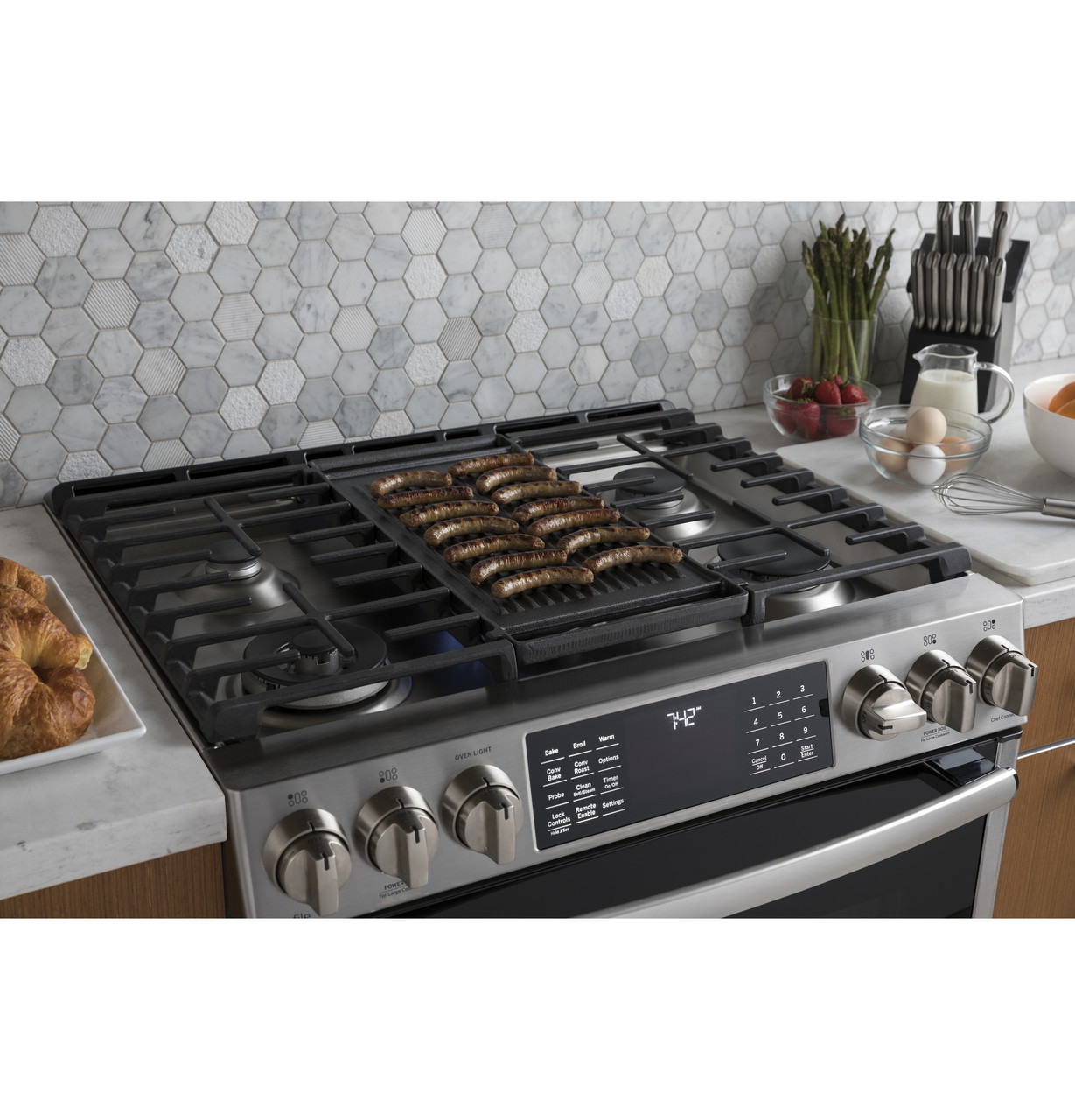 GE Profile Gas Double Oven Convection Range - Thumbnail 5