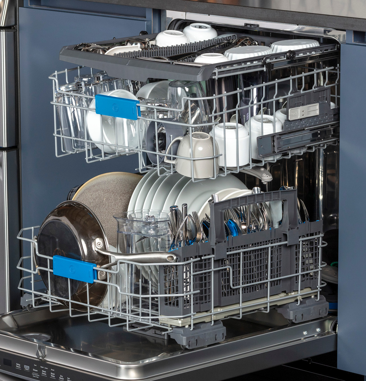 114647_Profile_Dish_Capacity_2400x2500.jpg 114647_Profile_Dish_Capacity_2400x2500.jpg