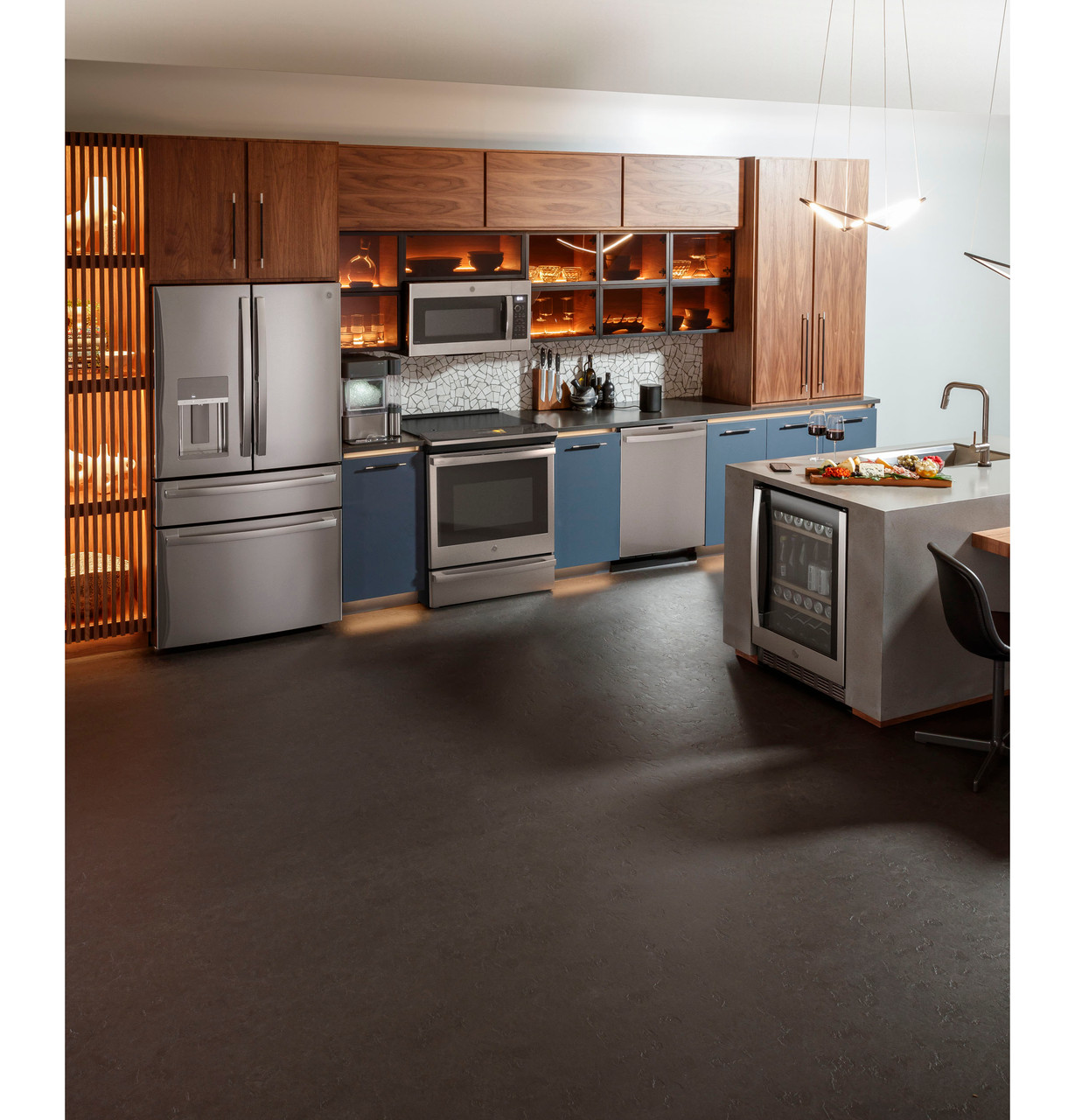 2410525.jpg 2410525.jpg