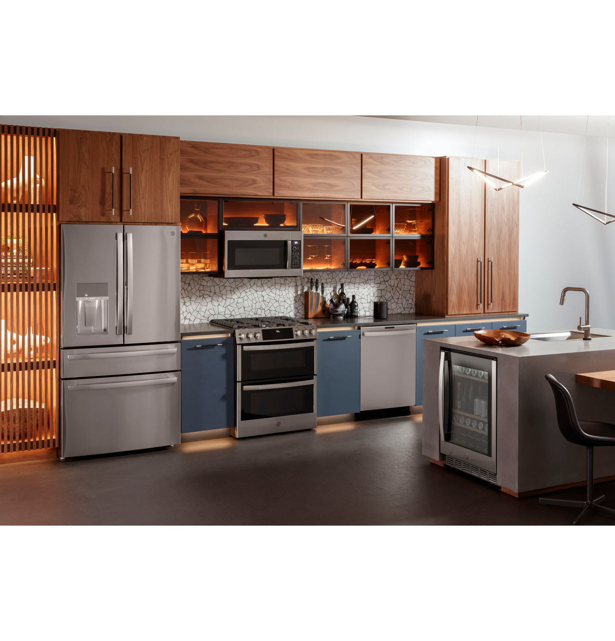 2410529.jpg 2410529.jpg