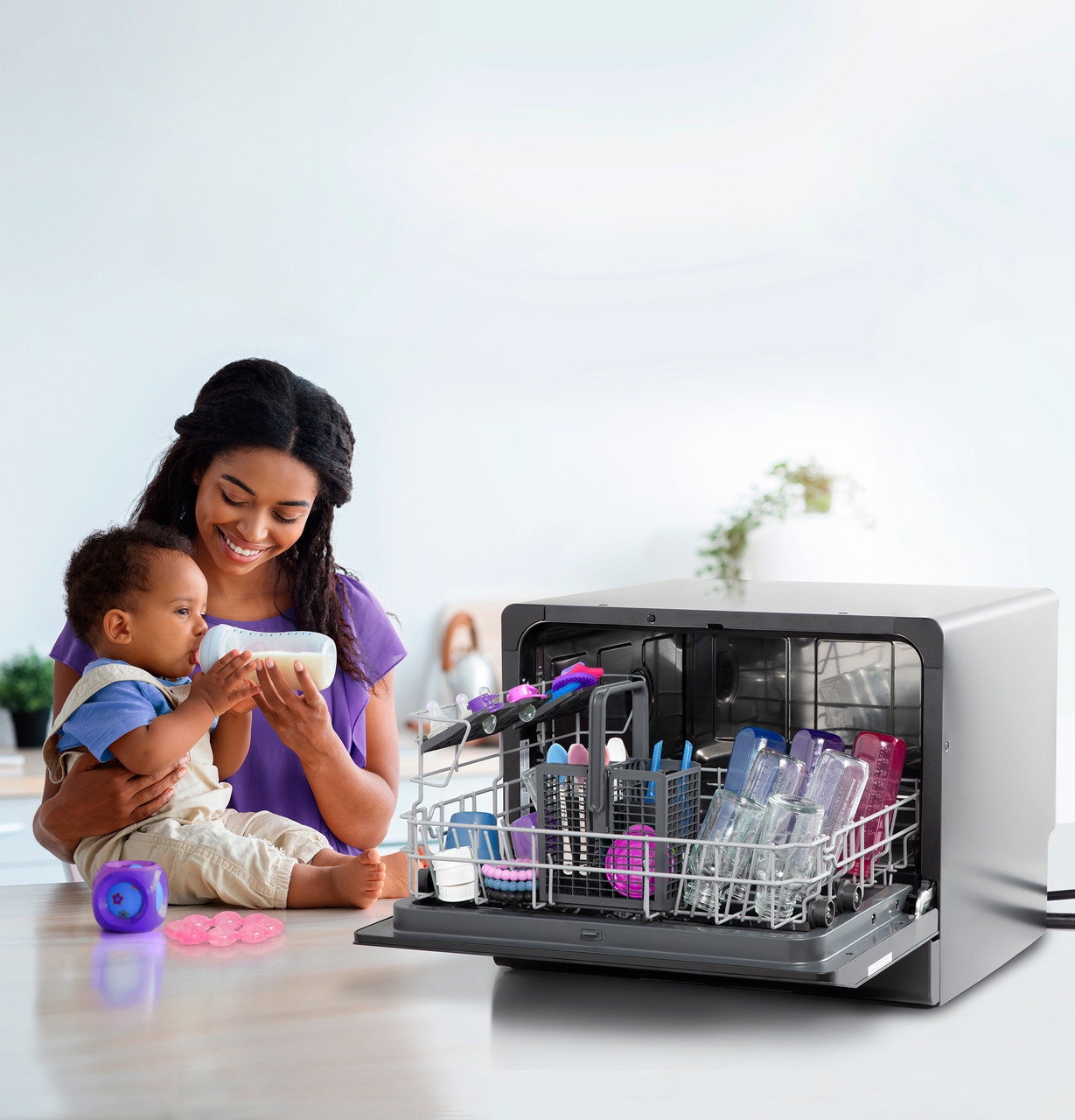 125740_Profile_CompactDish_PZF560HGWBB_BabyCareCycle_ALT.jpg
