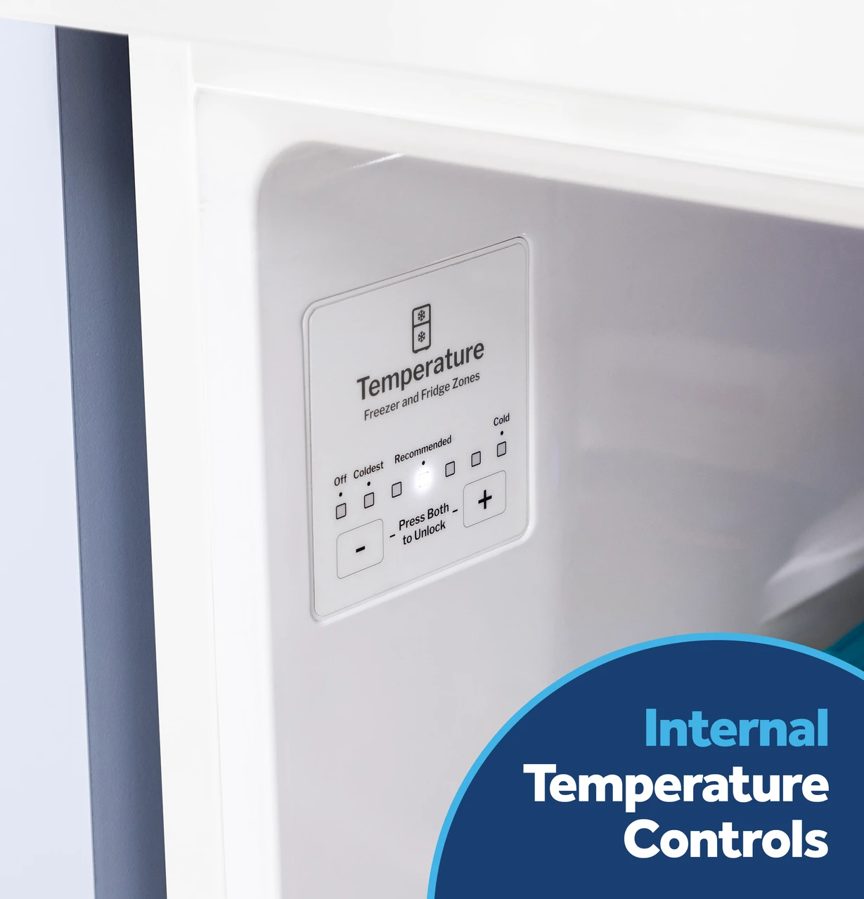 18 GPS19.21 WW GE Top Freezer Shot17_White_InternalTempControls.jpg