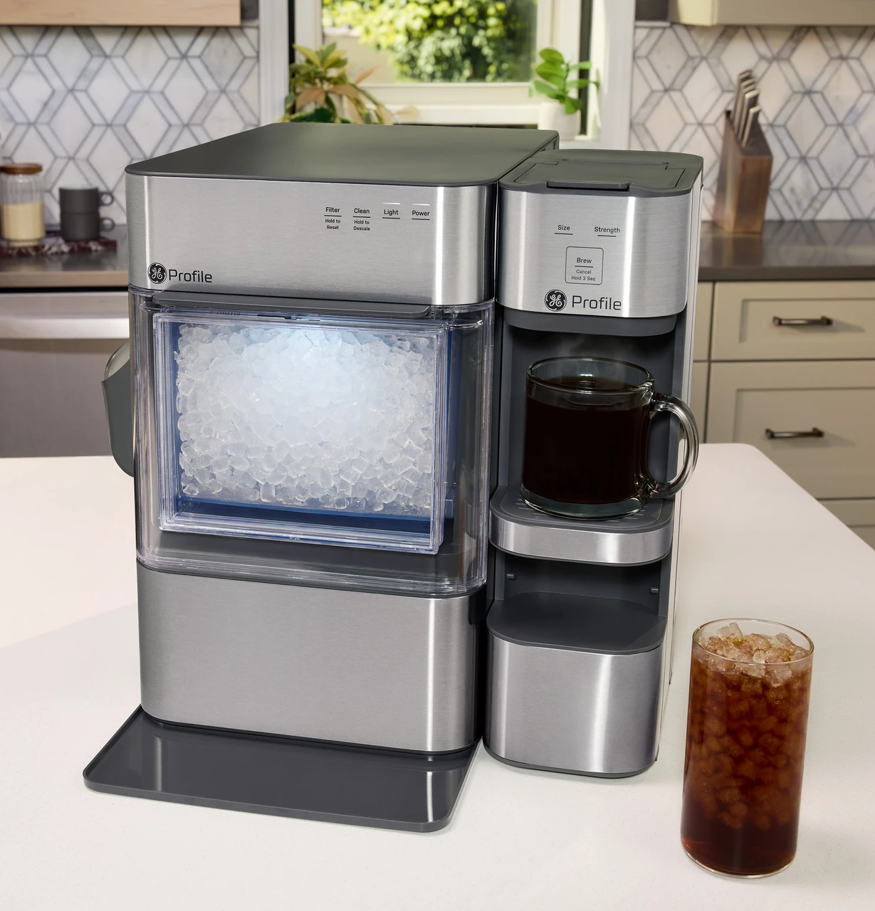 Profile_Brewpal_P7PLBTAZSS_OpalPairedHotOrIcedCoffee.jpg