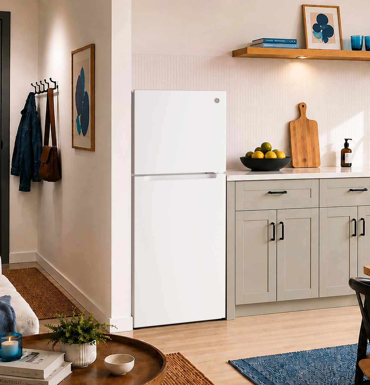12_GE_Top_Freezer_GPS10F_WW_EnvGreenKitchen.jpg