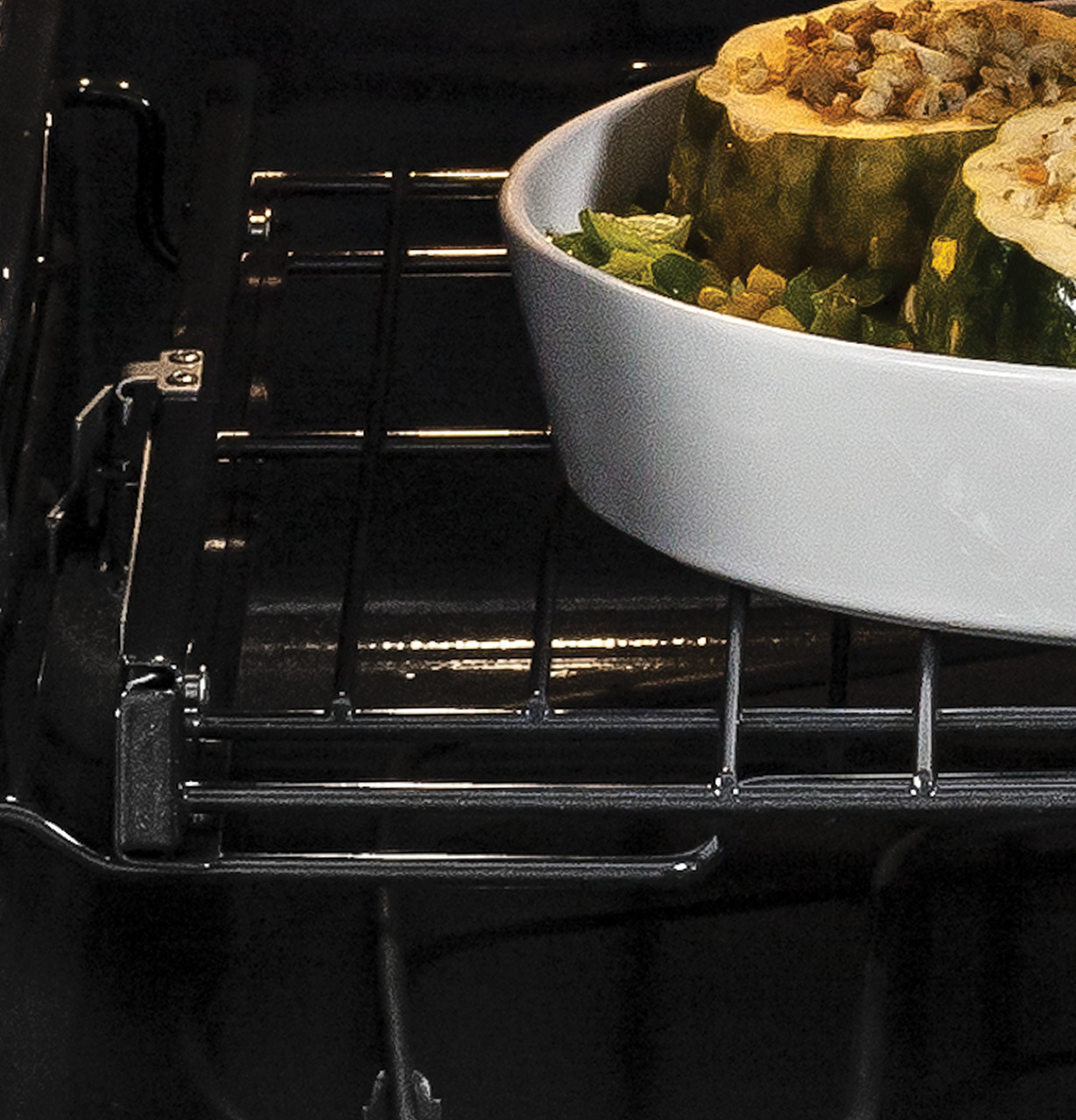 R38467.jpg R38467.jpg