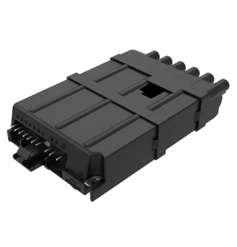 WB13X39923_02.jpg