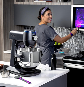 Profile_SmartMixer_P8MSASS6TBB_Black_FandB_VoiceControl.jpg