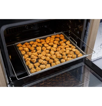 125643_UXAFTRAY1VSS_AirFryTray_Nuggets_003.jpg