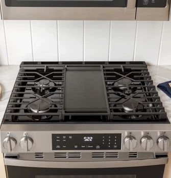 125337_GE_500_600_5_Burner_Griddle_GIF.gif