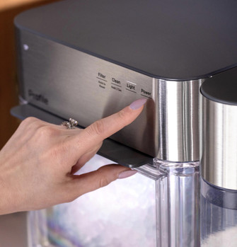 Profile_RegTank_OpalUltra2.0_Silver_XPIO13SWSS_8_FBSleekTouchDisplay.jpg