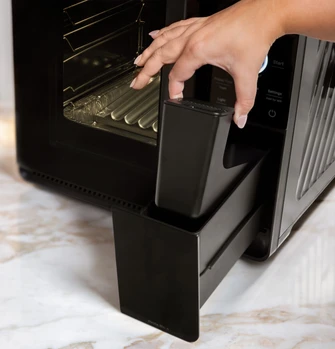 Profile_SmokerAccessories_Lifestyle_PelletStrainer.jpg