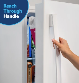 15_GE_UprightFreezer_14.18.22 SLD door_handle_reach talent CROP_ReachThroughHandle.jpg
