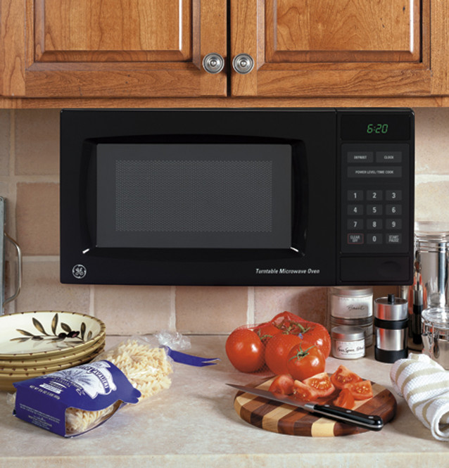 GE Countertop Microwave - Black