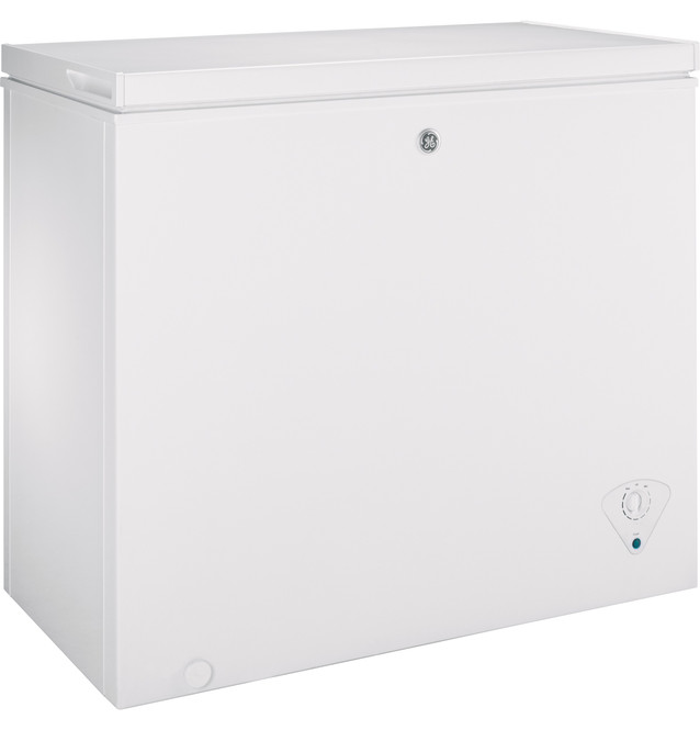 GE® 7.0 Cu. Ft. Manual Defrost Chest Freezer - FCM7SKWW - GE Appliances