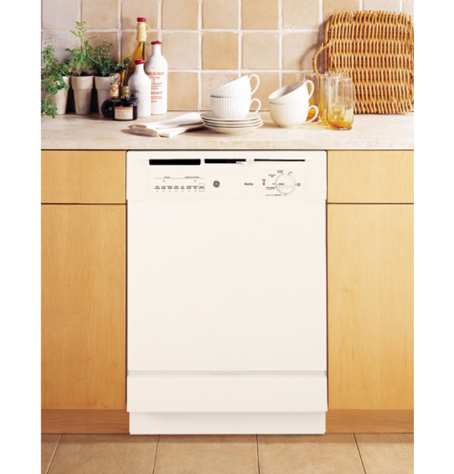 GE Nautilus™ BuiltIn Dishwasher GSD4100JCC GE Appliances