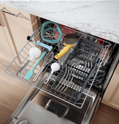 GE® ENERGY STAR® Top Control with Stainless Steel Interior Dishwasher with Sanitize Cycle size 34 H x 23.75 W x 24 D | GDT670SYVFS | Nylon