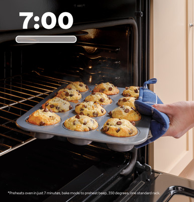 GE® 30" Free-Standing Gas Range with Crisp Mode in White size 47.25 H x 30 W x 27.875 D | GGF500PVWW | Standard Cast