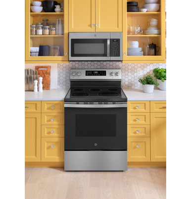 GE® ENERGY STAR® 30" Free-Standing Electric Convection Range with No Preheat Air Fry and EasyWash™ Oven Tray in Stainless Steel | GRF600AVSS