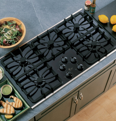 GE PP962SMSS 36 Smoothtop Electric Cooktop with 5 Ribbon Elements, Bridge  Element, Warming Zone, Simmer Setting and Dishwasher Safe Knobs: Black