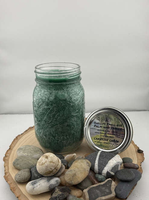 Imagine waking up in that mountain lakeside cabin with the smell of driftwood, crisp clean mountain air and a hint of green apples. Awwww, calmness, clarity, and what a refreshing start to the day.*