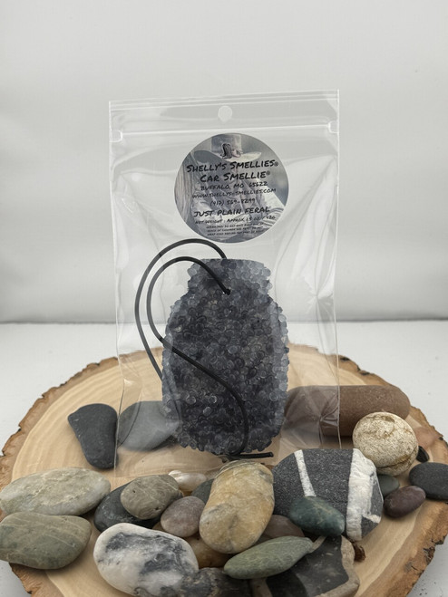 He's feral for sure. Just ask around town. With the scent of whiskey, aged brandy, charred/smoked oak, rich suede, amber, dark musk, tobacco leaf and well-worn Italian leather he sure is makin a statement. You don't want to miss this! Masculine and rugged.