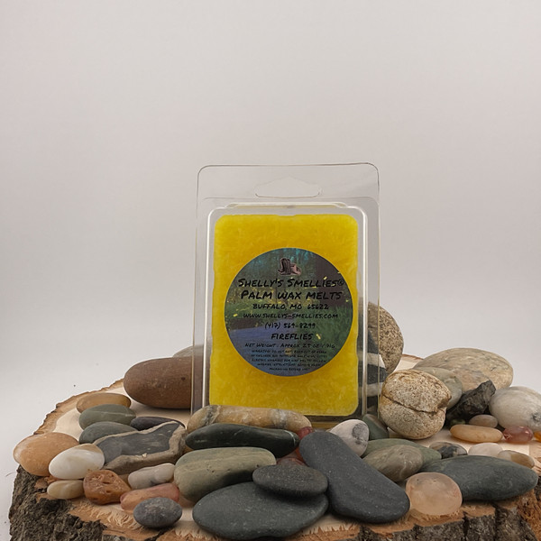 This scent is fresh and clean all while being Intoxicating and alluring. It may inspire a romantic evening of watching the fireflies on a cool summer night. Its hard to describe all the layers of smells in this one. You have to try it, just like watching fireflies!