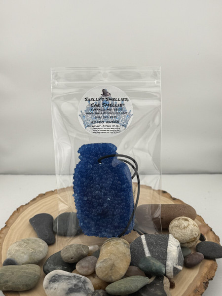 Our Rodeo Queen is unique, sophisticated, warm, glowing and one of a kind! With crystal vanilla, amber, saffron, jasmine, and a hint of patchouli she is captivating, timeless, and Rodeo Royalty.*