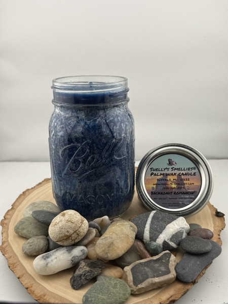 Whether it is star gazing, a romantic tailgate dinner or just some simple backroad drivin’ this scent has all the bases covered. With cedarwood, charred oak, hints of leather, earthy patchouli, soft amber, aged brandy, soft tobacco leaf and a hint of spiced plum, this IS the backroads that will bring out the romance or gentleman in any man. Masculine and sophisticated.