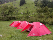 Red 3 Man Aluminium Pole Himalayan Dome Camping Mountaineering Tent 