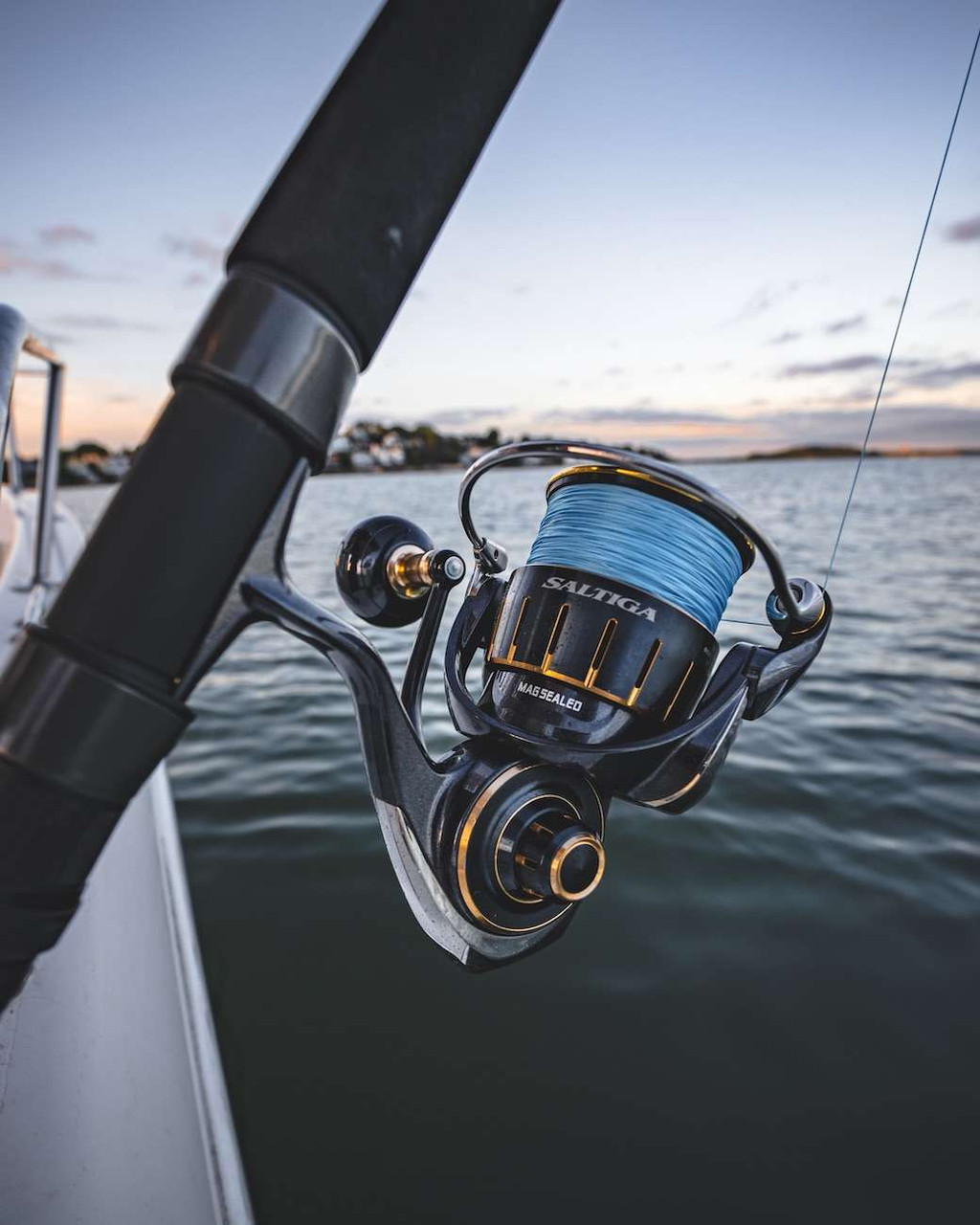 Daiwa SAG4000-XH 2023 Saltiga Spinning Reel - TackleDirect