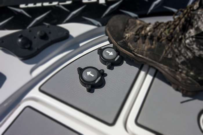 Power-Pole CM1 Micro Wireless Foot Switch Kit - TackleDirect