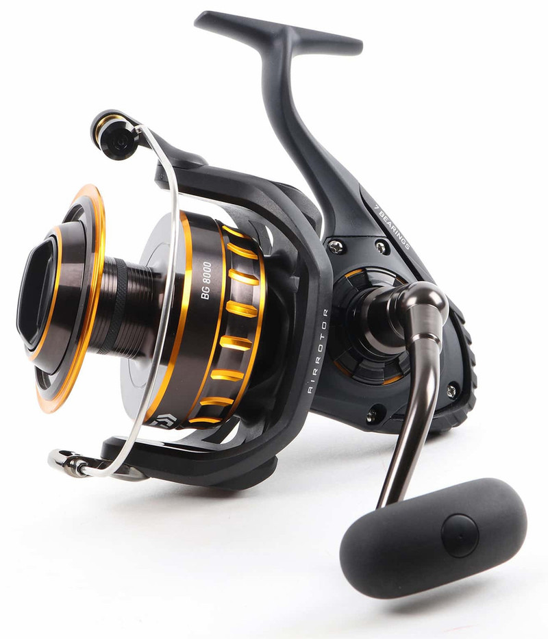 Daiwa BG2500 BG Saltwater Spinning Reel - TackleDirect