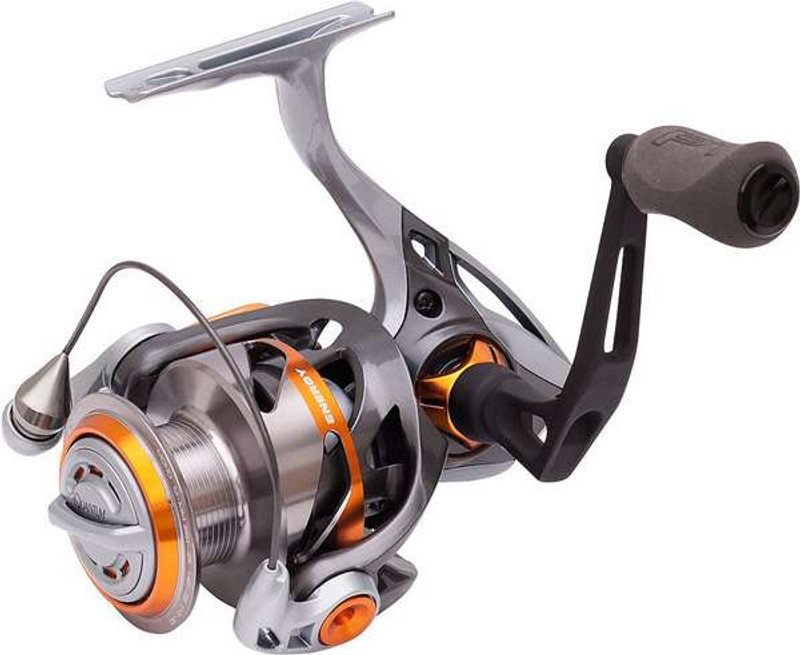 Quantum Plazma 30, Fishing, Spinning Reel With New 8 Lb Mono Line