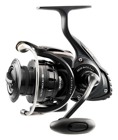 Daiwa STTBB3000LT Saltist Back Bay Spinning Reel - TackleDirect