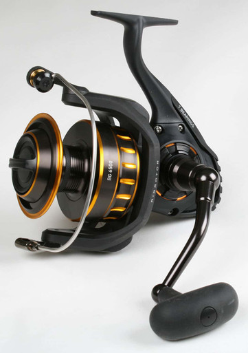 Daiwa BG6500 BG Saltwater Spinning Reel - TackleDirect